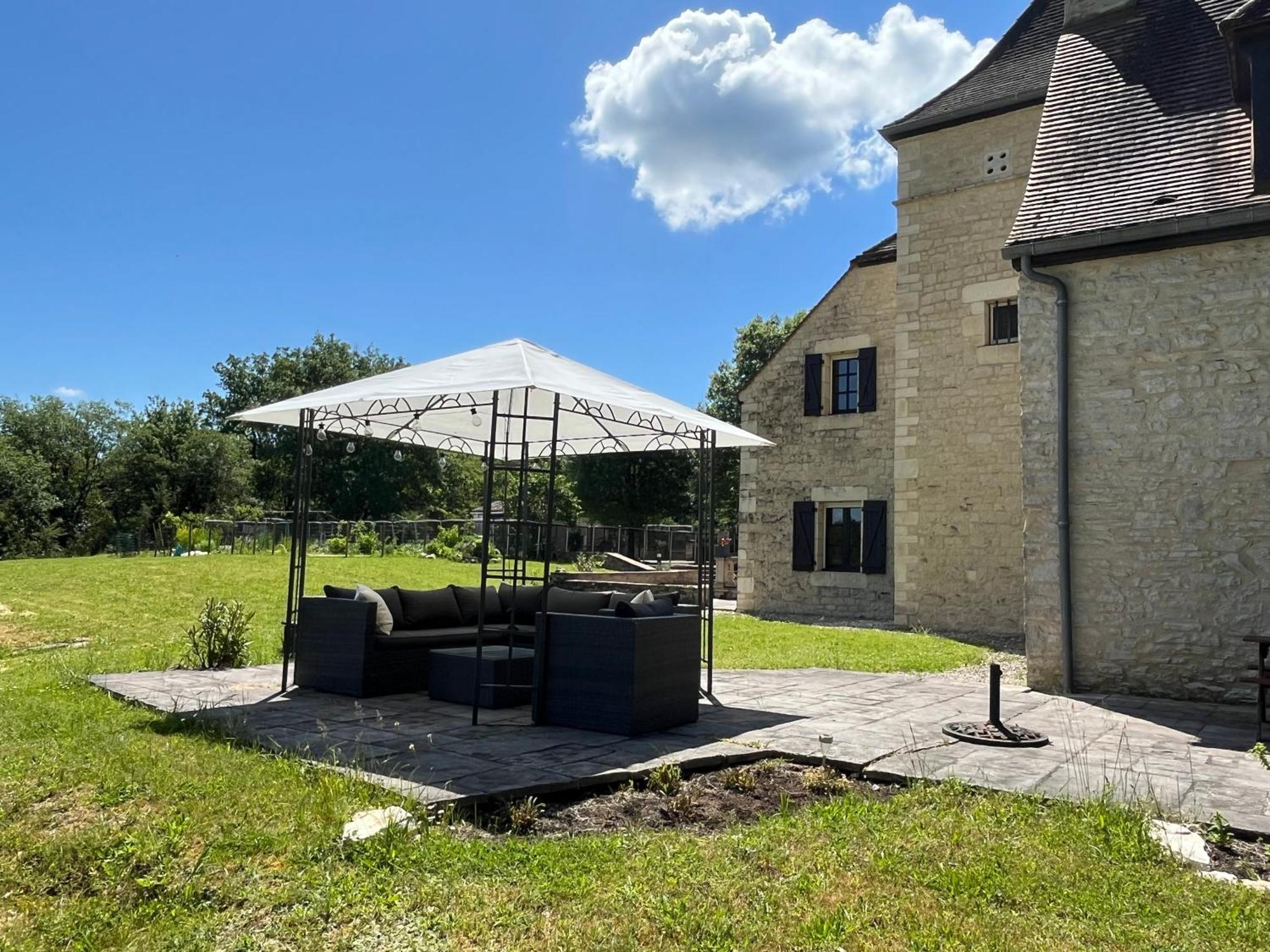 Domainerossignol Acacia Vila Gourdon-en-quercy Exterior foto
